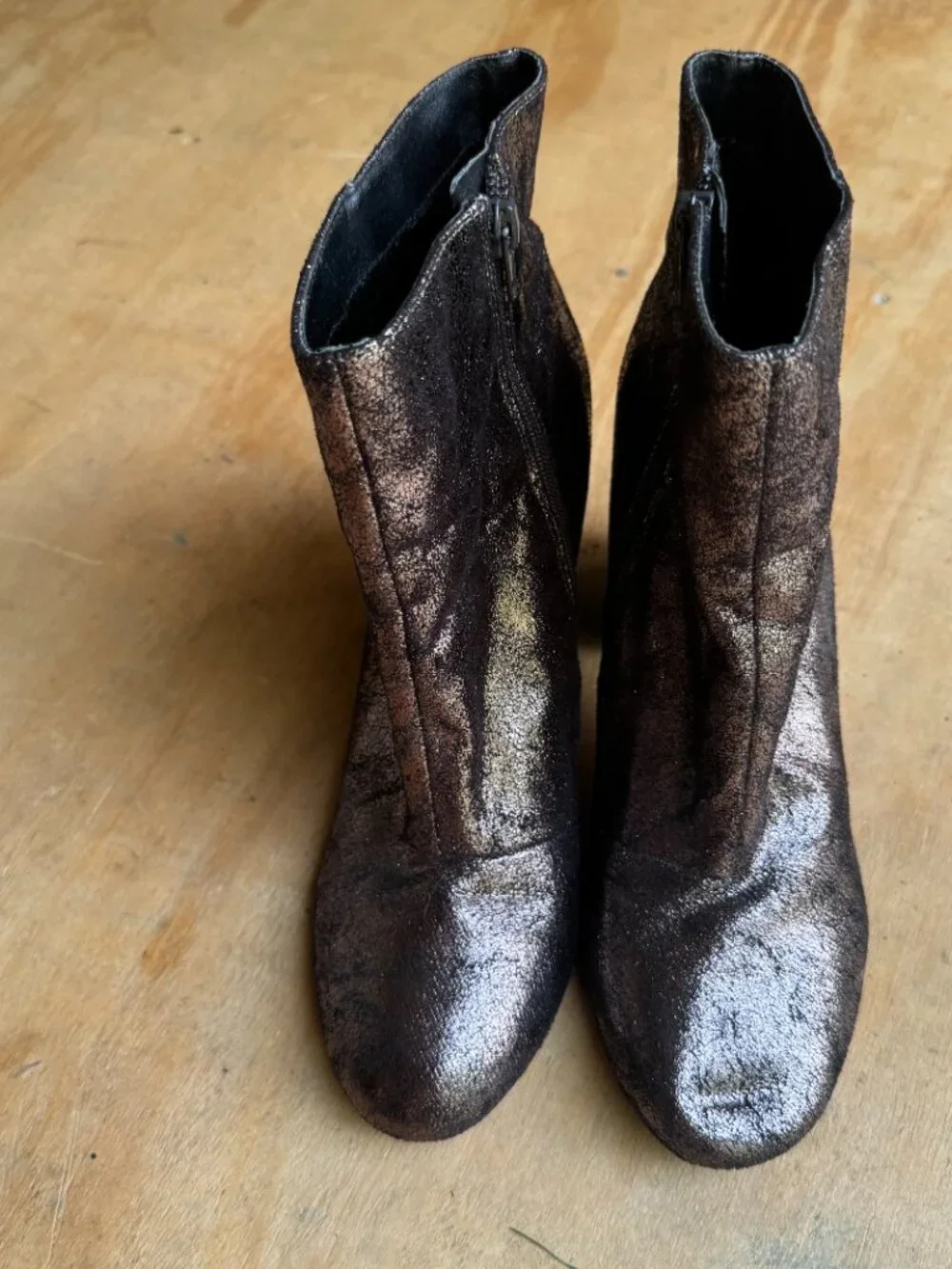 G by GUESS Metallic Bronze Ankle Boots Women’s 9.5M Side Zip Block Heel